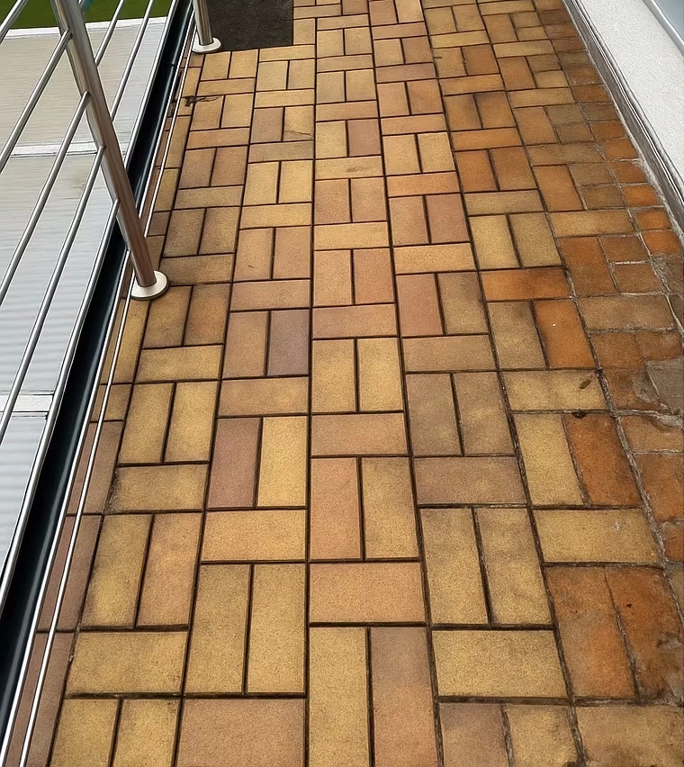 Balkon vor Sanierung